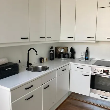 Beach House Hollywood Apartment